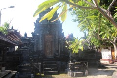 fotky-Indonésie-2013-063-Jimbaran-Pura-Ulun-Siwi