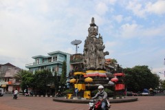 fotky-Indonésie-2013-233-Klungung-monument-Kanda-Pat-Sari