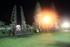 fotky-Indonésie-2013-428-Batur-Pura-Ulun-Danu-Batur