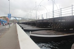 IMG_3873-Queen-Emma-Pontoon-Bridge