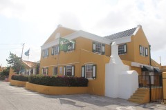 IMG_3985-Landhuis-Chobolobo-Senior-and-Company-Liquer-Distillery