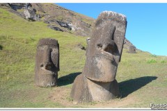 757-Rapa-Nui-Rano-Raraku