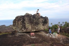 2320-Vatuvula-Wombling-Rock