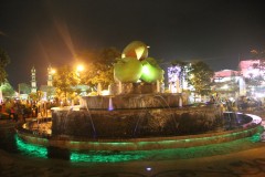 fotky-Indonésie-2013-701-Batu-Alun-alun
