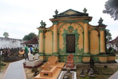 fotky-Indonésie-2013-758-Pulau-Madura-Sumenep-Asta-Tinggi