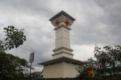 fotky-Indonésie-2013-931-Kudus-Tugu-Identitas
