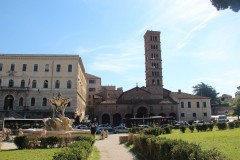 IMG_4980-Piazza-Bocca-della-Veritá-Chiesa-di-Santa-Maria-in-Cosmedin