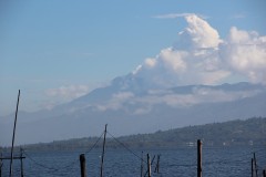 fotky-Indonésie-2013-1464-Danau-Kerinci-Gn.-Kerinci-3.805m